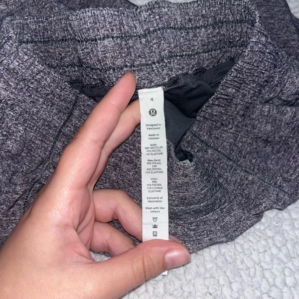 Lululemon Hotty Hot Shorts 4" - Image 6
