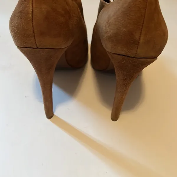 BCBGeneration Brown Suede Heels Women's Size 8.5 - Image 5