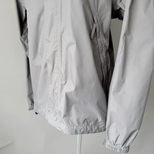 Helly Hansen Gray Hooded Rain Jacket Women’s Small Waterproof Lightweight - Image 2