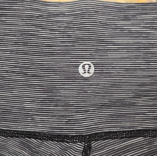 Lululemon Wunder Under Hi-Rise 1/2 Tight Luxtreme 17" Size 8 Black Slate - Image 5