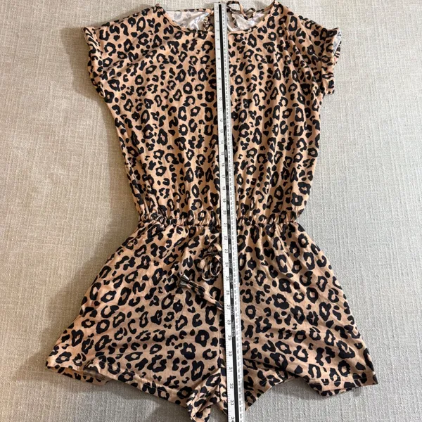 Leopard Print Romper Women Medium Brown Tan Animal‎ Print Short Sleeve Jumpsuit - Image 3