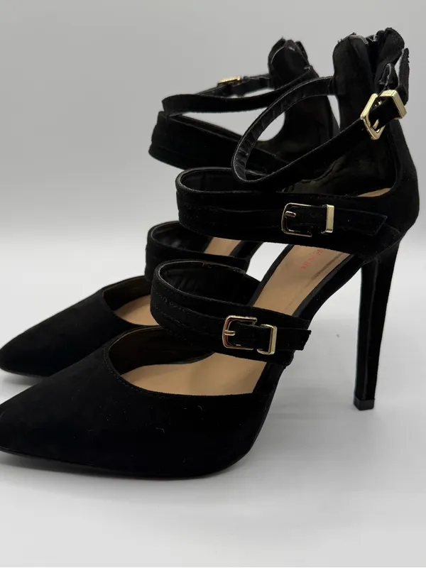 JustFab Kamryn Heels 7.5 Black Strappy Pointed Toe Stiletto Buckle Goth - Image 3