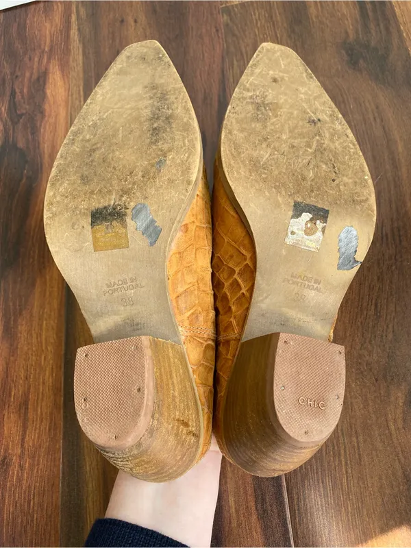Free People Stacked Heel Pointy Toe Western Mules Pirarucu Sz 38 (7/7.5) - Image 3