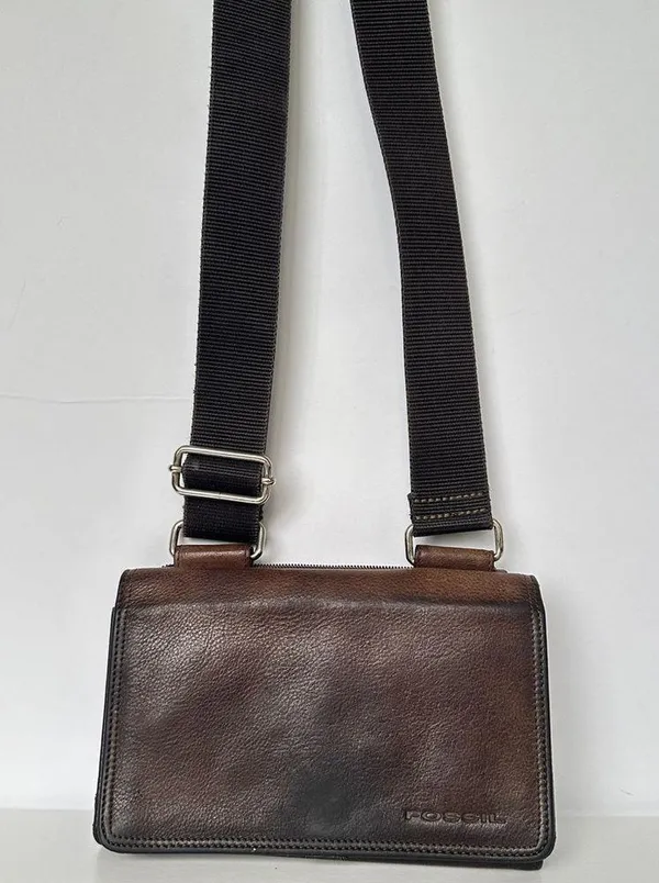 Fossil Brown Genuine Leather Wallet Crossbody Bag Organizer - Image 2