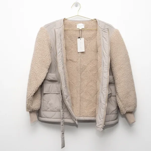 Line‎ and Dot. Milan Padded Sherpa Jacket. - Image 7