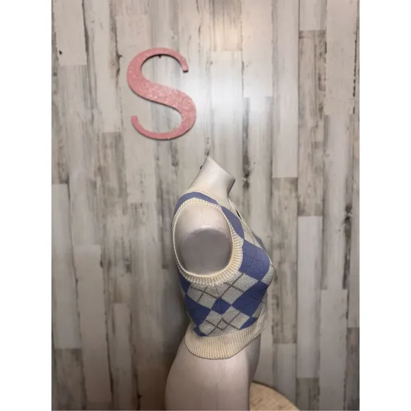Hollister Argyle Cream with Blue Diamond - Image 2