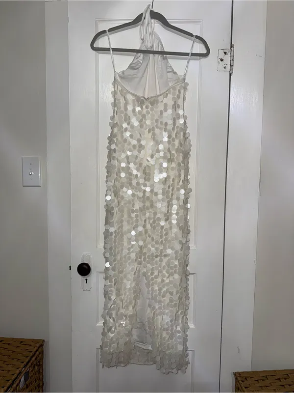 Halter Maxi Dress in Cream - Image 4