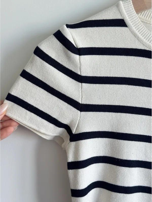 Zara Women’s L Cream Navy Striped Knit Cropped Short Sleeve Top Coastal - Image 5