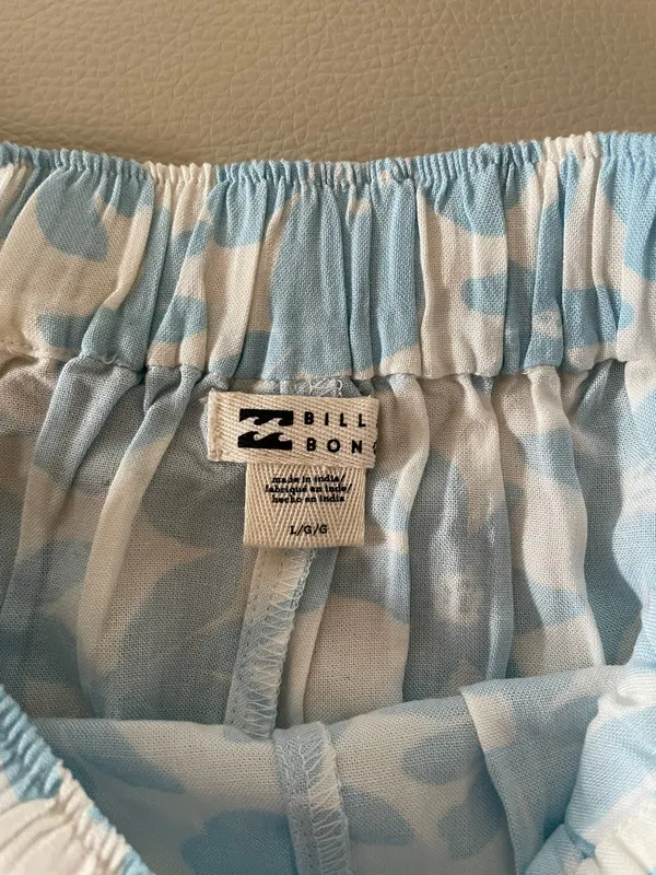 Billabong Floral Shorts - Image 8