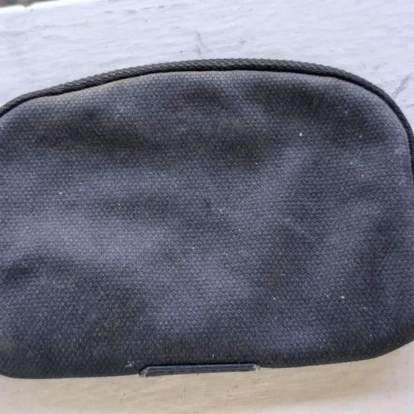 Fendi Black Leather Coin/Small Cosmetic Bag - Image 2