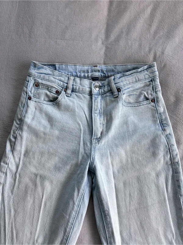 American Eagle High-rise Straight Jean - Image 3