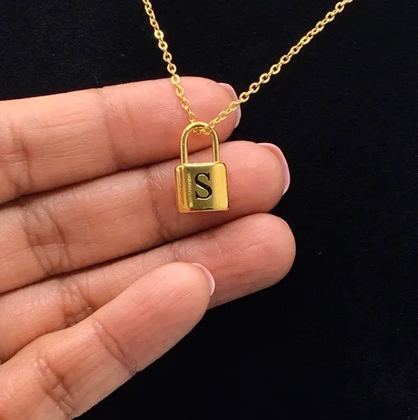 Lock Trendy Gold Letter S Pendant - Image 3