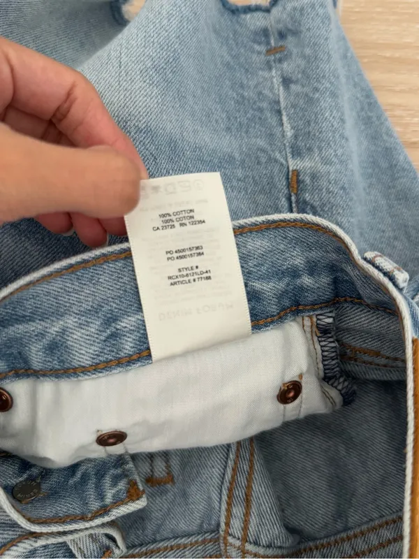Aritzia Denim Forum 26 NEW The Yoko Shorts Light Wash Cut Off Cotton - Image 4