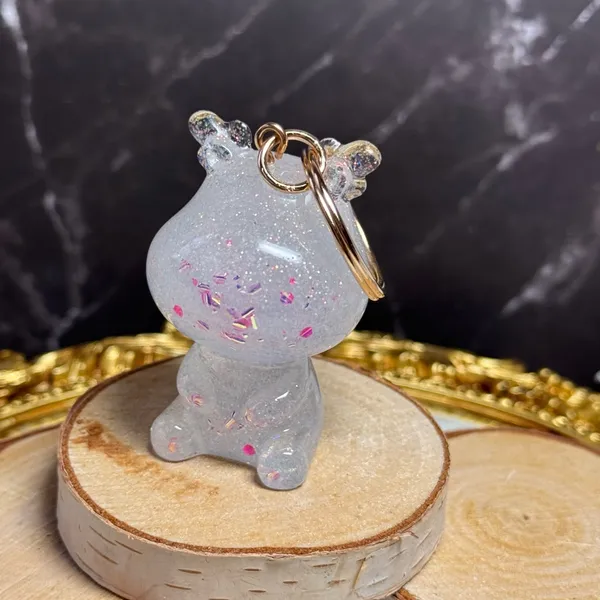 Handmade Glittery Resin Animal Keychains, Rabbit, Deer, Bear with pink glitter, gold - Image 9
