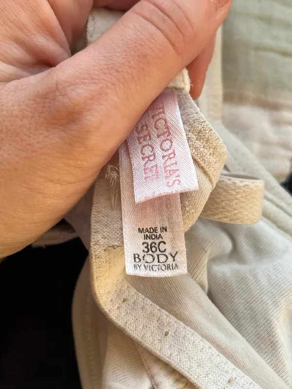 Victoria’s Secret Body by Victoria beige vintage Y2K bra - Image 3