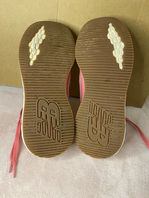 New Balance Fresh Foam Sneakersk Womens size 8 - Image 6