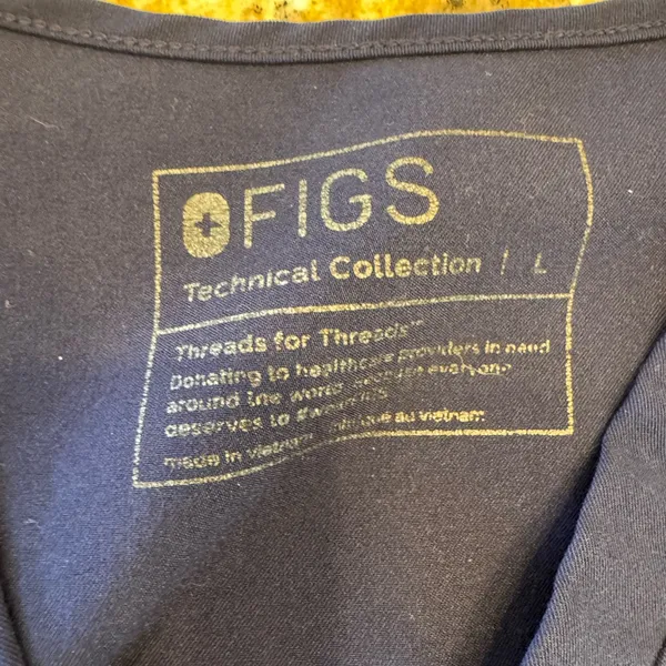 FIGS Navy V-Neck Medical Scrub Top size large one pocket - Image 2