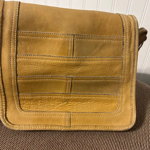 Vintage Tan Genuine Leather Shoulder Bag - Image 2