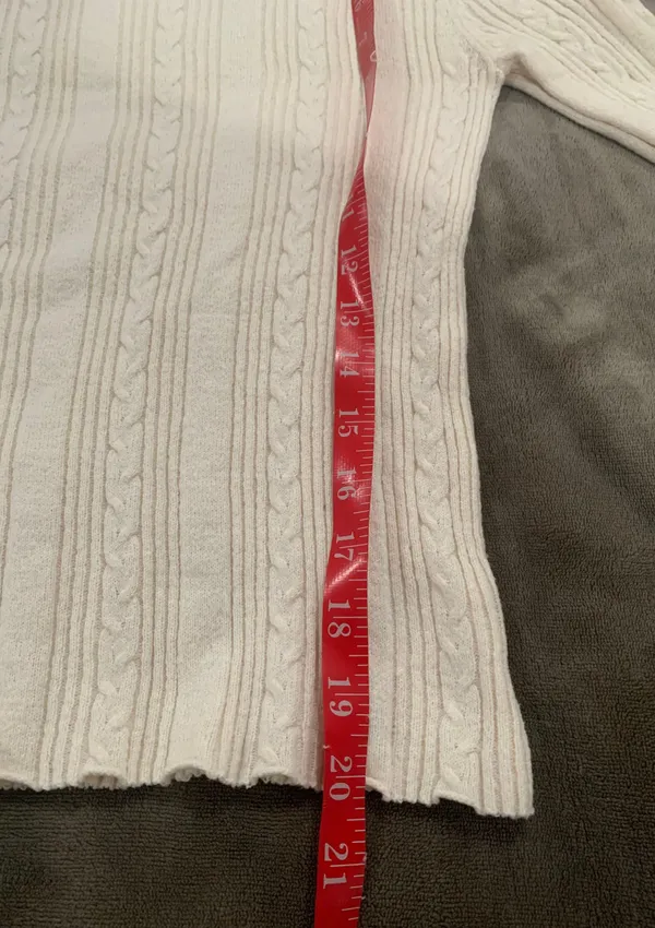 American Eagle cableknit Sweater size S - Image 3