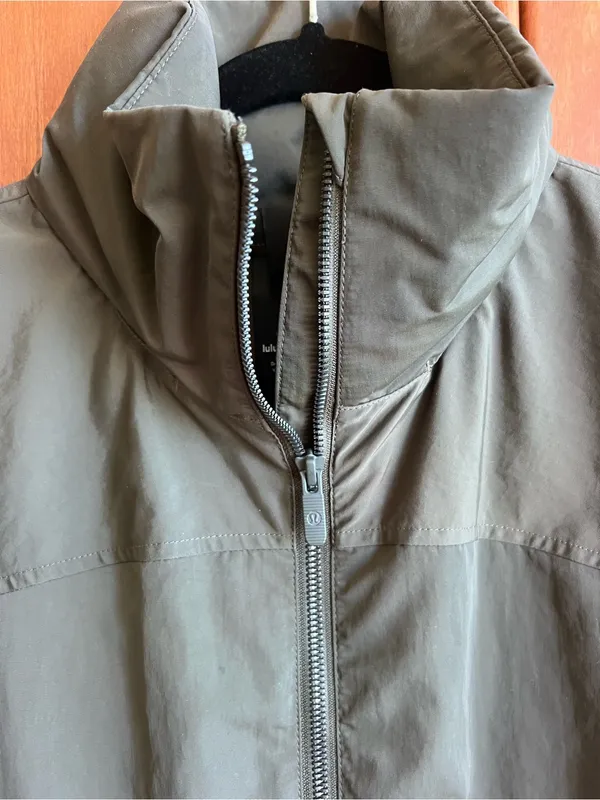 Lululemon effortless jacket - Image 3