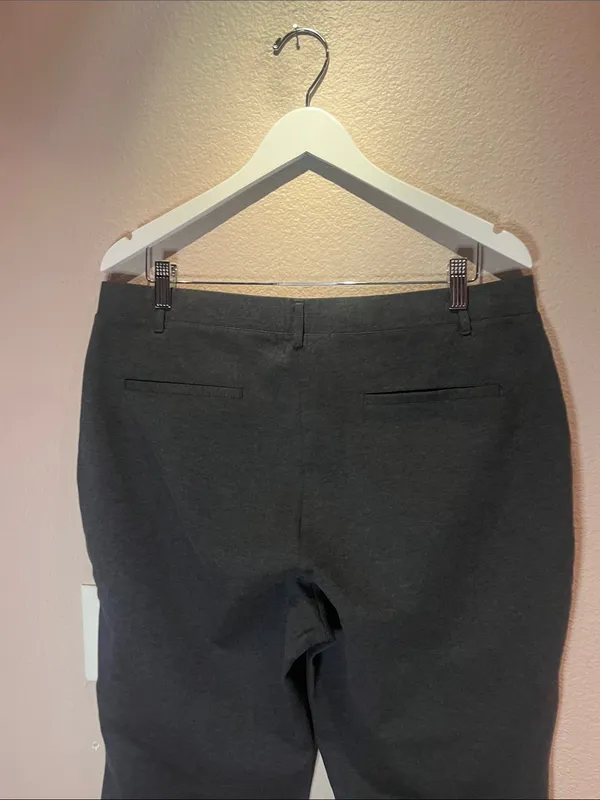 Quince Women’s Pull On Gray Stretchy Pants Straight Leg Size XL - Image 6