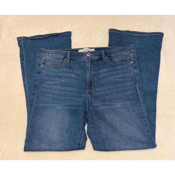 Vintage America Womens High Rise Bootcut Jeans Medium Wash Size 12 Denim - Image 3