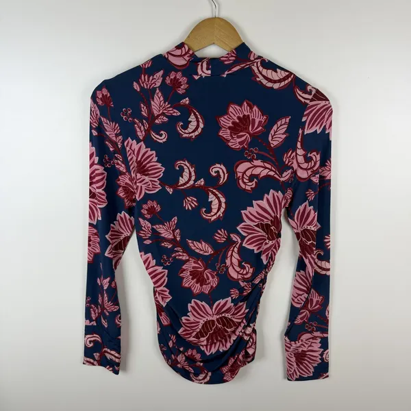 NWT Farm Rio‎ Flower Delicacy Dark Blue Floral Jersey Top Small Ruched Tropical - Image 4