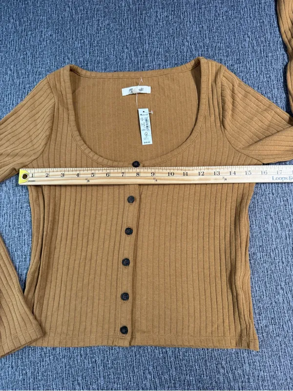 Madewell Ribbed Long Sleeve Crop Shirt - Image 9