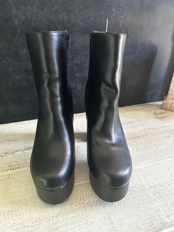 Boutique Black Platform Booties Size 8.5 - Image 2