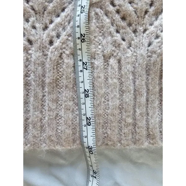 Old Navy Sweater Sz 4X Pointelle Knit Ruffle Trim Metallic Oatmeal Cozy‎ - Image 7