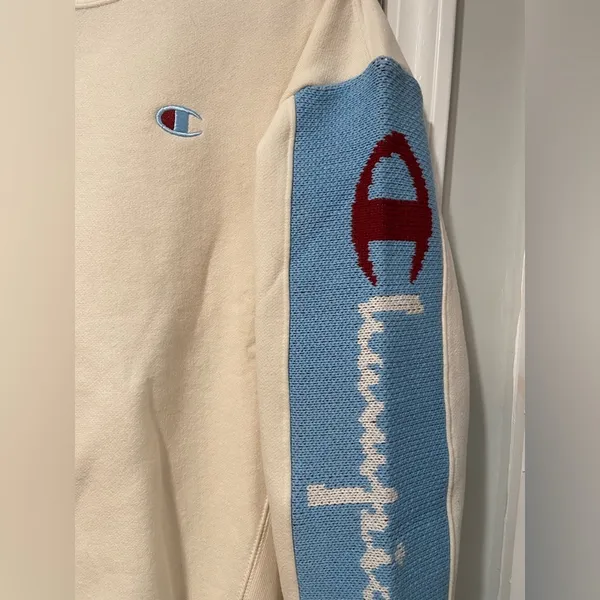 NWT Champion Heavyweight Reverse Weave Knit Sleeve Logo Cream Crew Neck Size M - Image 3