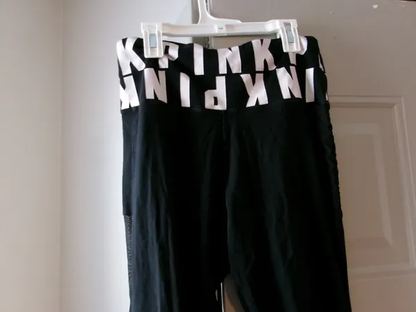 PINK Victoria's Secret pink all over band leggings in black and white size medium. - Image 6