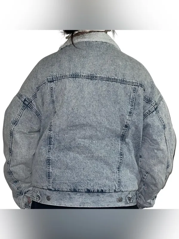 Forever 21 blue denim jacket. - Image 3
