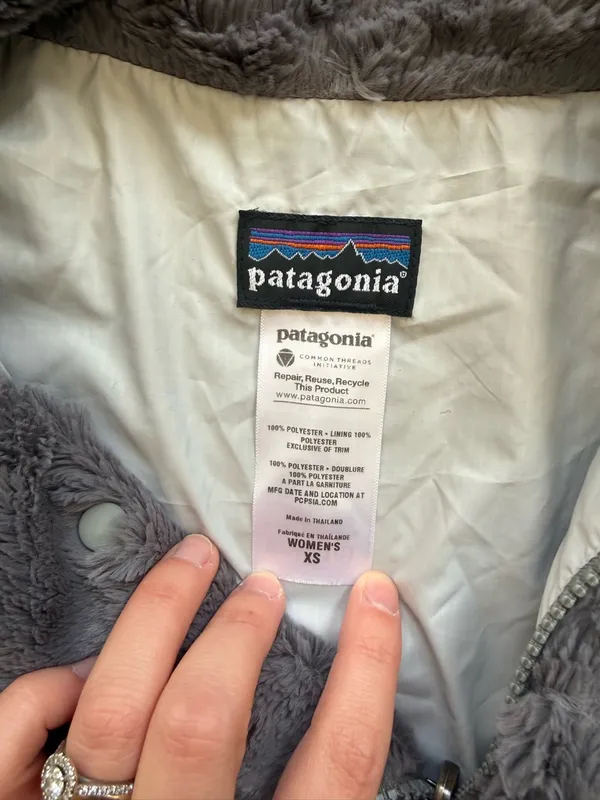 Patagonia Women's Pelage Jacket size xs - Image 3
