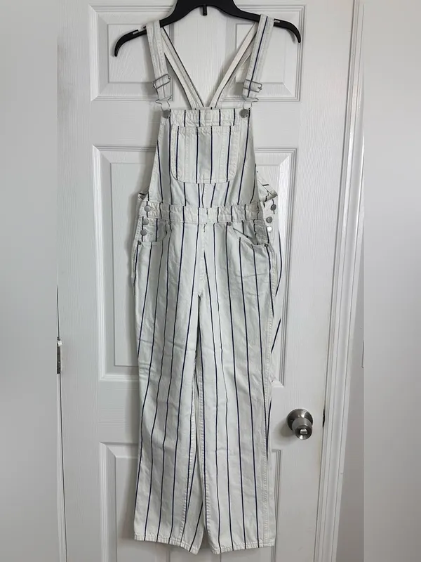 Universal Thread White Overalls with Blue Pinstripes Women’s Size XS (0) - Image 12