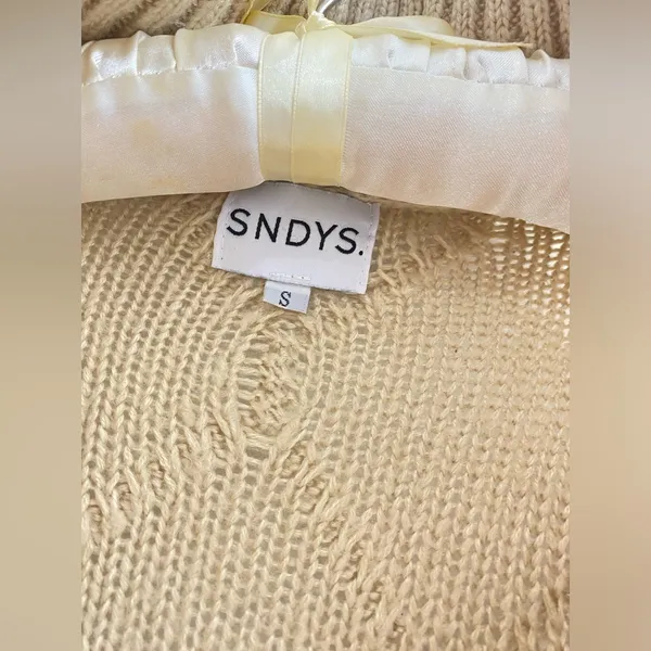 Jax Knit Sweater in Beige SNDYS - Image 5