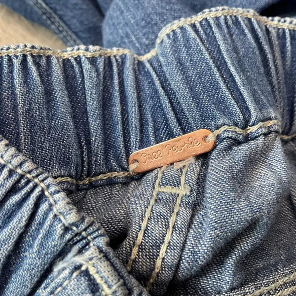 Free People Chloe Baby Barrel Jeans Womens Size Small Distressed Ripped Blue - Image 7