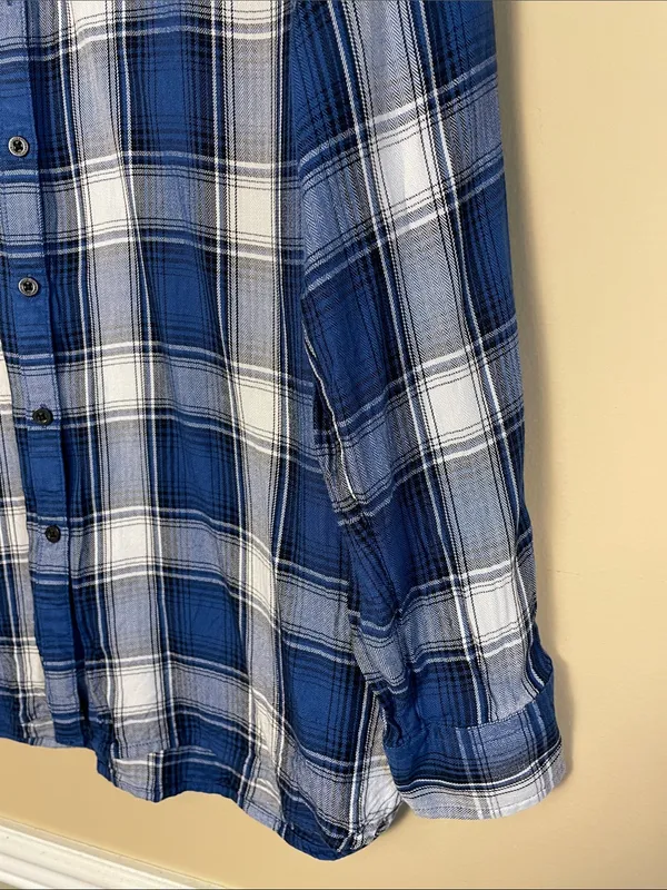 Lauren Ralph Lauren Women’s Plaid Blue White Black LS Button-Up Shirt - Image 4