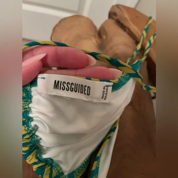 NWOT MISSGUIDED SWIMMING SUIT BIKINI S - Image 3