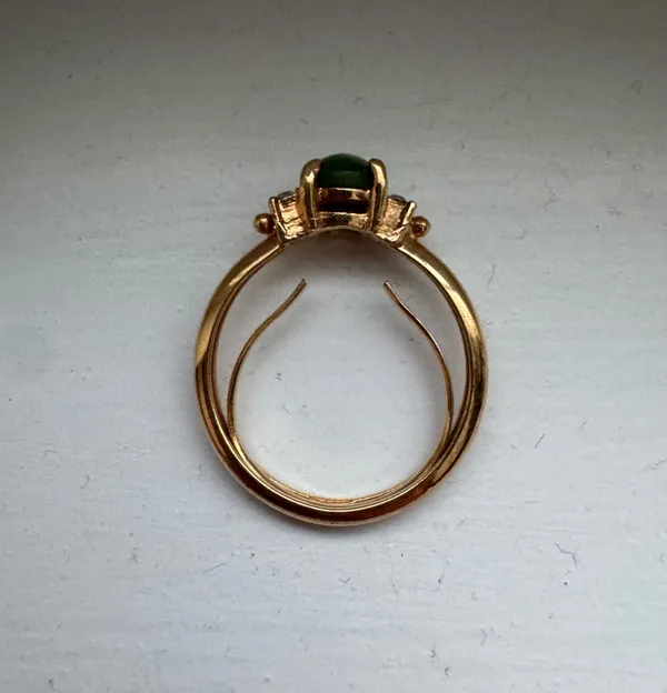 Vintage gold cabochon stone ring Size 6 - Image 3