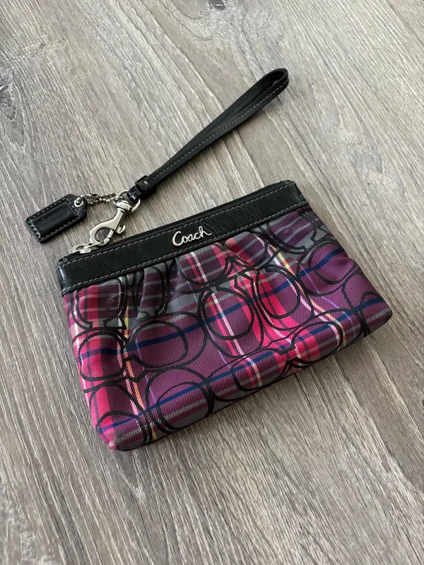 Vintage Y2k Coach Poppy Signature Plaid Tartan Pleated Wristlet Wallet - Image 2