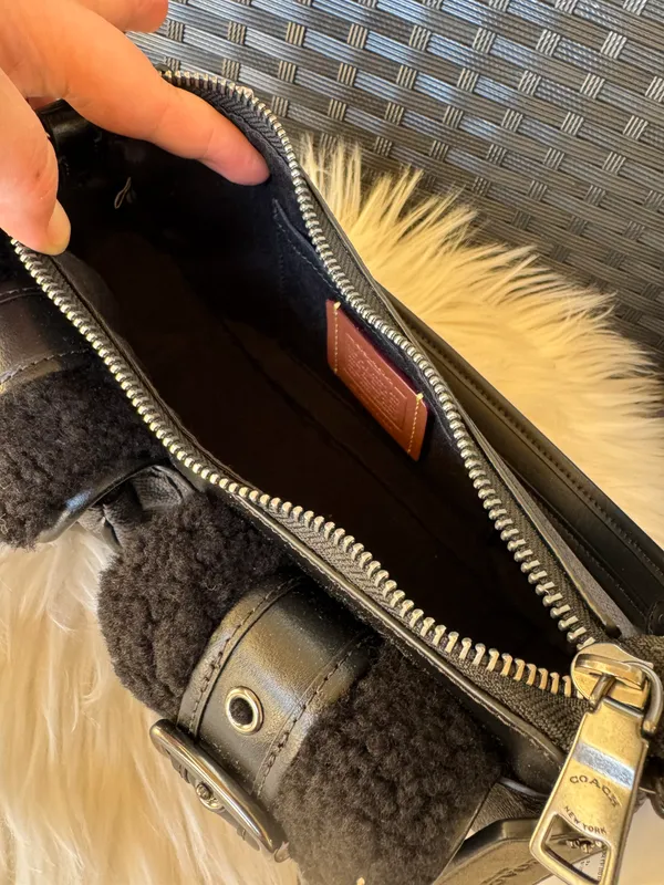 Coach NWT Ashton Bag In Signature Canvas Gunmetal Black cy658 - Image 4