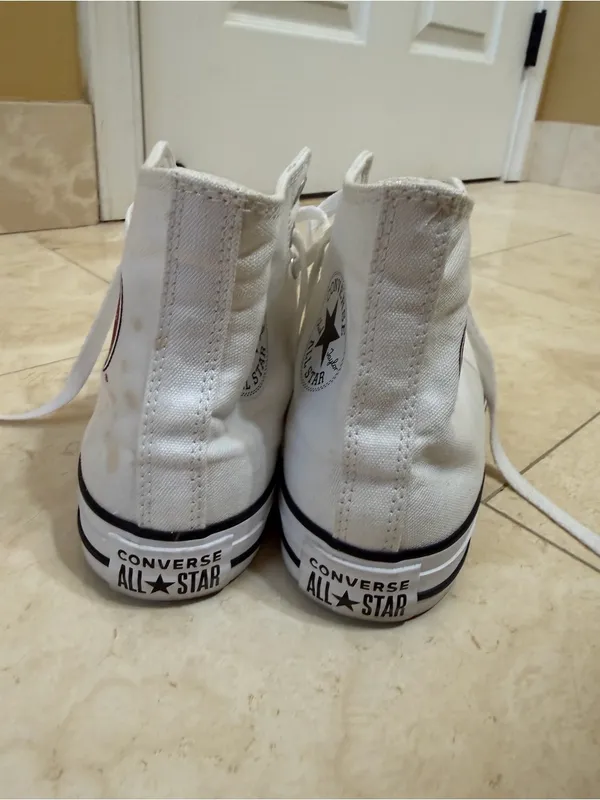 University of Alabama Crimson Tide White High-Top Converse Sneakers 7.5 - Flaw - Image 4
