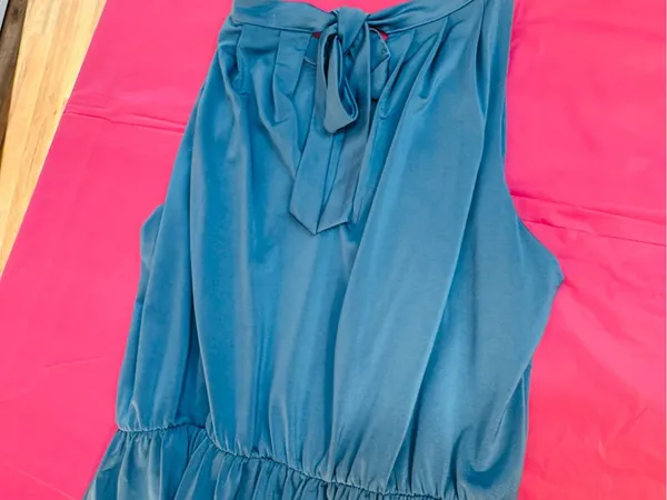 Sleeveless Teal Midi Dress with Tie Neck - Image 4