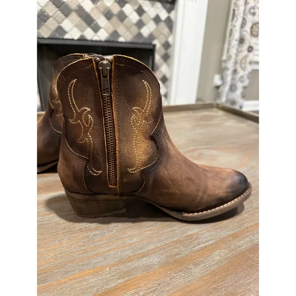 Circle G Tobacco Embroidered Western Ankle Booties Round Toe New 7 Boho‎ - Image 4