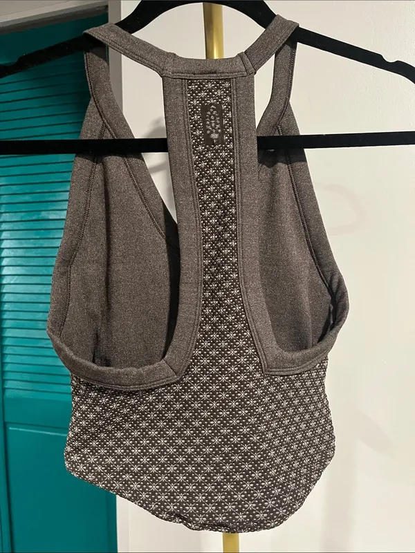 Free People NWT FP MOVEMENT All Clear V-Neck Jacquard Tank / Chocolate - Image 7
