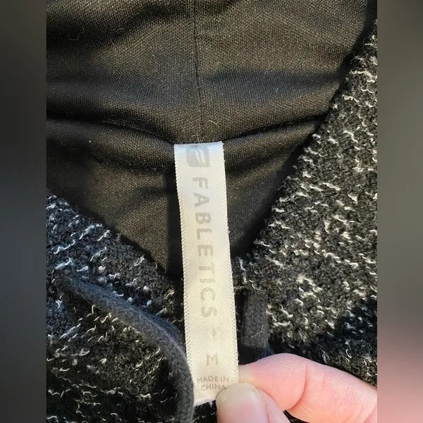 Fabletics Yukon Pullover Hoodie Sweatshirt - Image 5