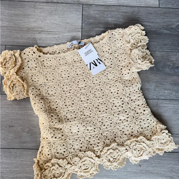 🆕 2025 Zara Floral Crochet Knit Cotton Top Blouse - Image 5