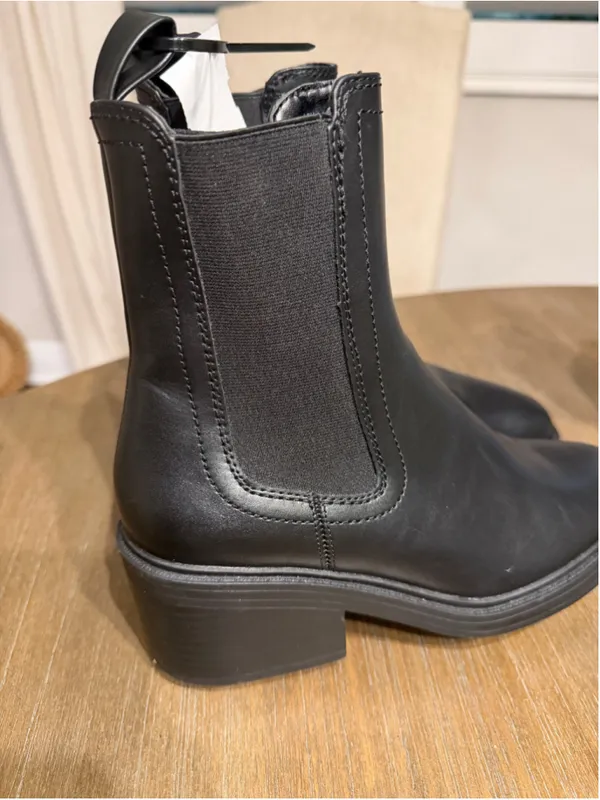 Black Loren Ankle Boots Size 6.5 J.F. J. Fear - Image 6