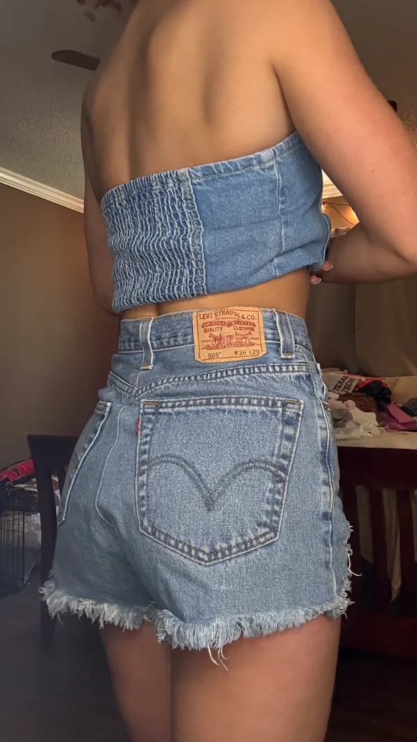 Levi's Denim Shorts - Image 2